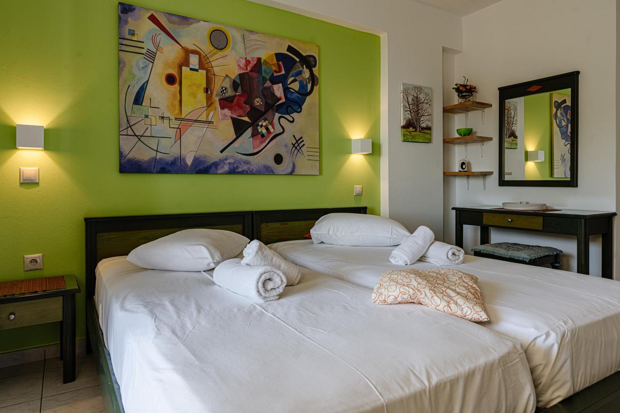 Seafront Spirit Apartments Закинтос Номер фото